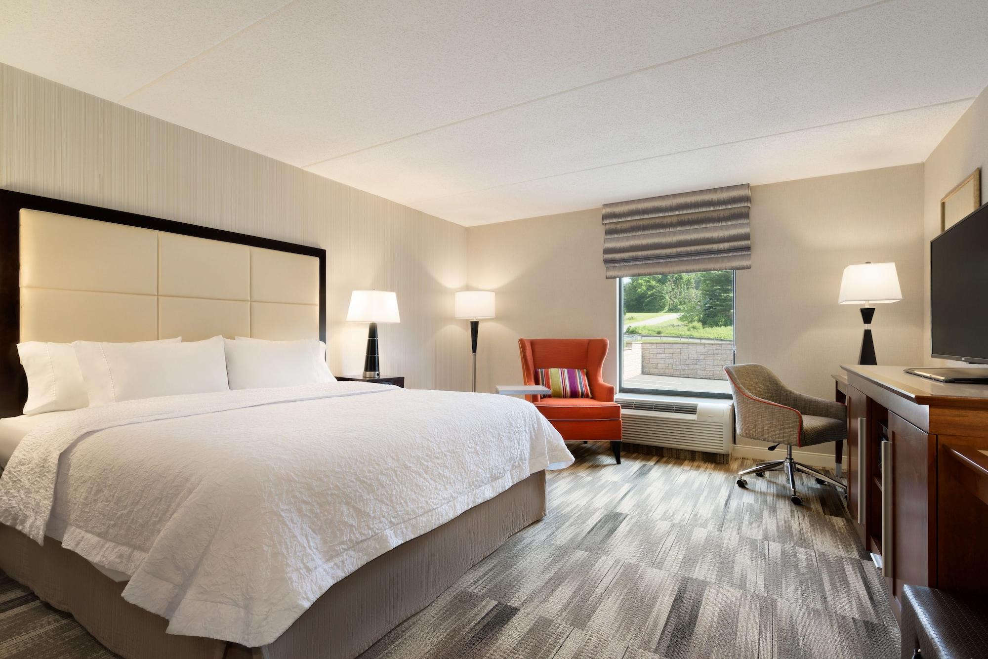 Hampton Inn & Suites Birmingham Airport Area Irondale Exterior photo