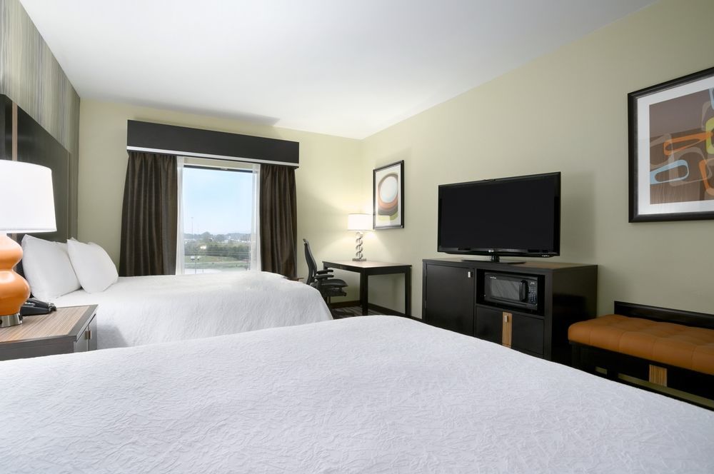 Hampton Inn & Suites Birmingham Airport Area Irondale Exterior photo