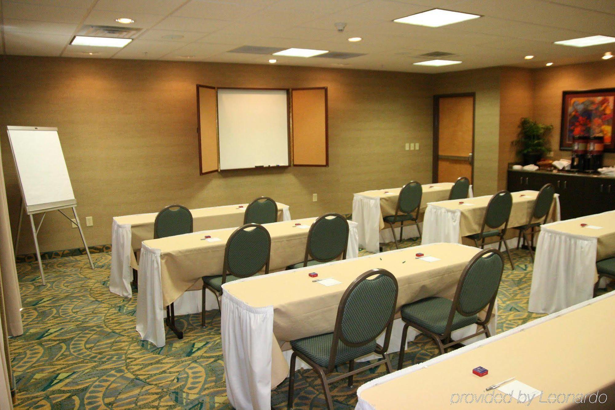Hampton Inn & Suites Birmingham Airport Area Irondale Facilities photo