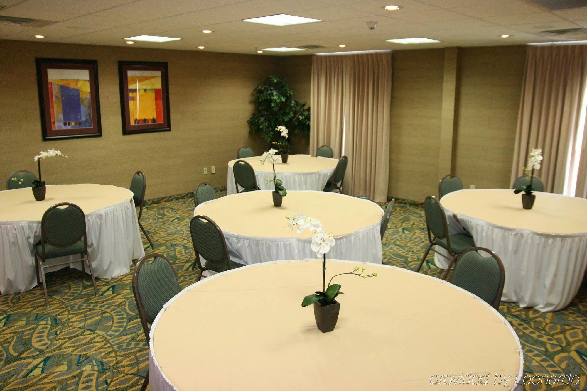 Hampton Inn & Suites Birmingham Airport Area Irondale Facilities photo